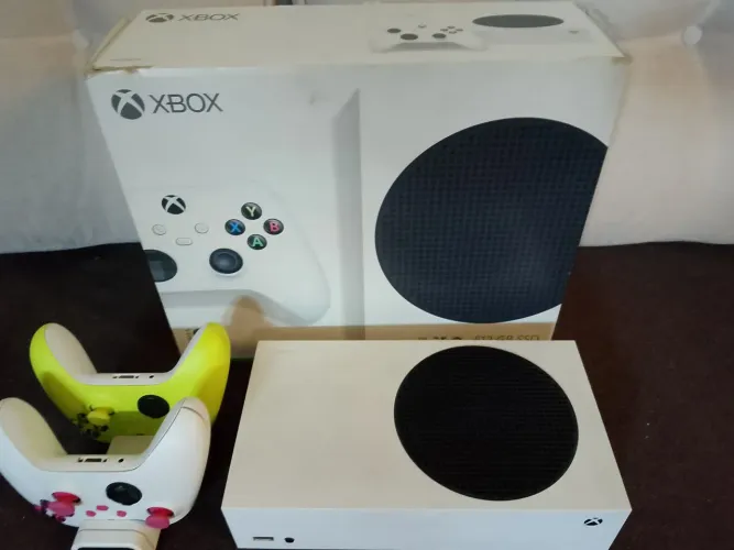 Xbox séries S com 2 controles com caixa pronto para gra VI