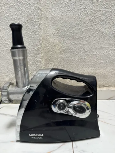 Moedor de carne mondial 500w