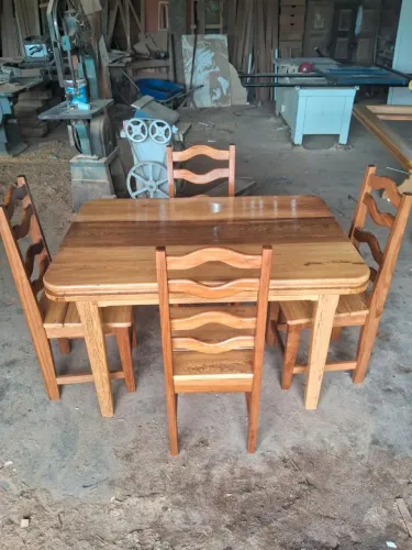 Mesa de madeira