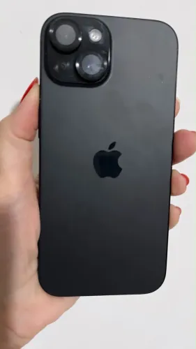 iPhone 15 128g. Bateria em 89%. Face ID não está funcionando.
