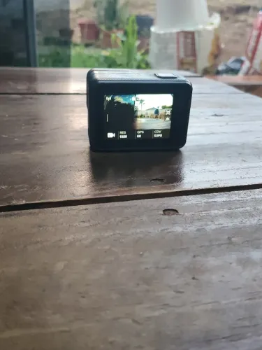 GoPro Hero 5 Black + Acessorios + Cartão de memoria Sandisk de 128 GB