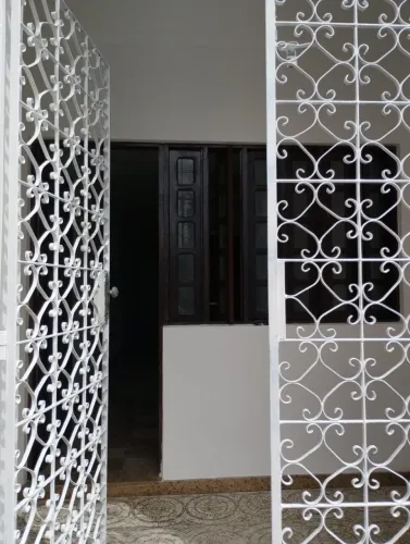 Casa no Tororó, 5 Quartos + Sótão, Próximo à Lapa - Aceita Financiamento!
