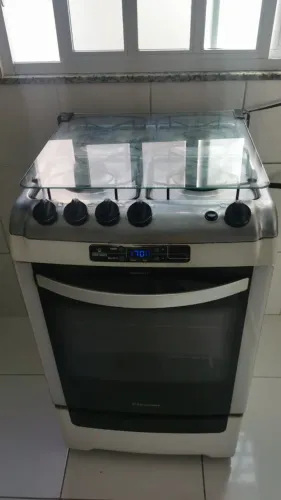 FOGÃO ELECTROLUX 4 BOCAS COM HORA E TIMER