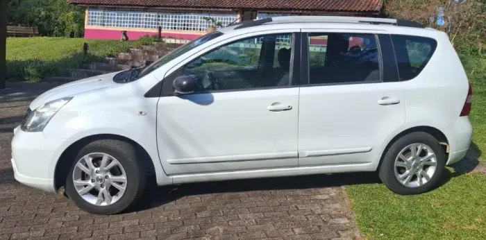 Nissan Livina S 1.8 16V Flex Fuel Aut. 2014