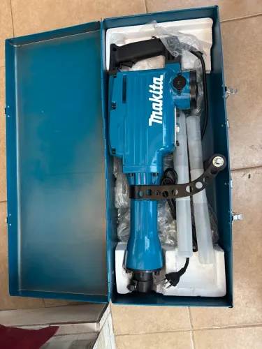 Martelete Makita 15k de 220w