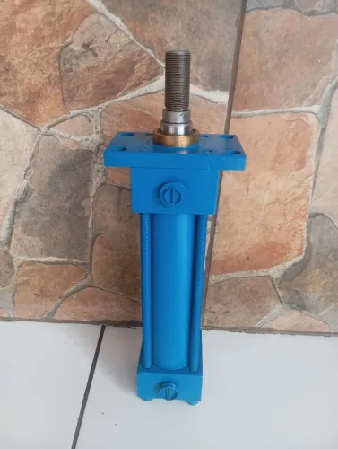 Cilindro hidráulico/pneumático