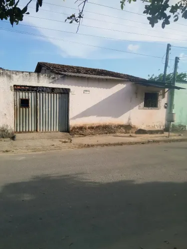 CASA A VENDA EM PILAR NA PARTE DAS CASAS NOVA POR 130MIL