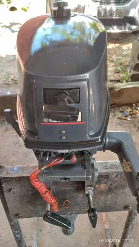 Motor popa Yamaha 4 HP ano 2010