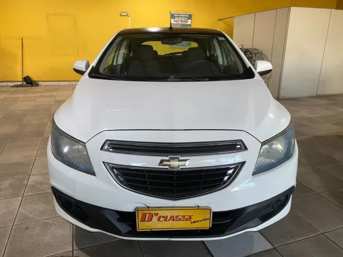 Chevrolet Onix Hatch LT 1.4 8V Flex Power Mec. 4P 2013