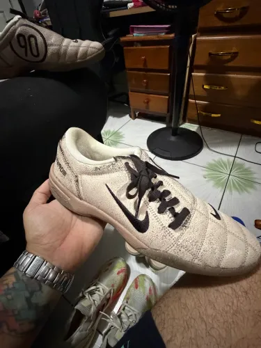 Sapato Nike Total 90