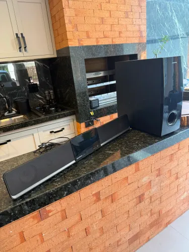 ? Soundbar Gradiente HTB-100B - 2.1 Canais + Subwoofer Sem Fio