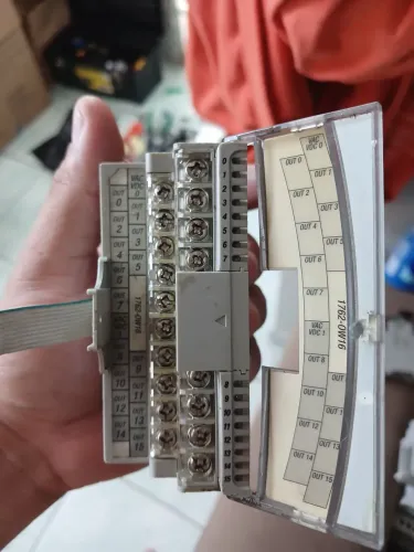 1762-OW16 módulo 16 saídas a relé Allen Bradley