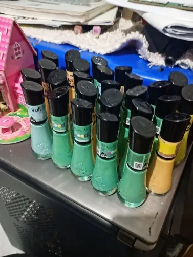 Esmaltes  kit últimas unidades 10 produtos por 30,00