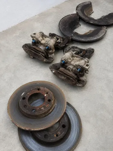 Kit freio traseiro a disco Peugeot 306 e outros