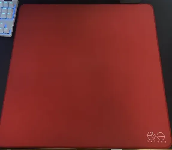 Mousepad Saturn XLSQ glide muito similar ao do Artisan Zero