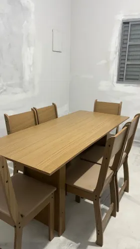 Conjunto mesa 6 cadeiras