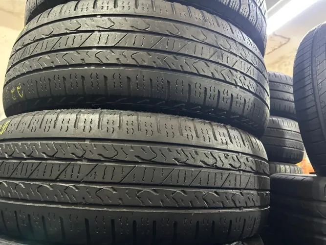 Pneus 225/65/17 meia vida por os 2 por 250$ instalados