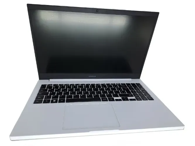 SAMSUNG ATIV BOOK NP550XDA com Processador Intel Core i3 Décima Primeira Geração - RAM 4GB