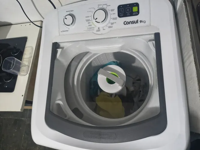 Máquina de lavar roupa 9 kilos funciona perfeitamente