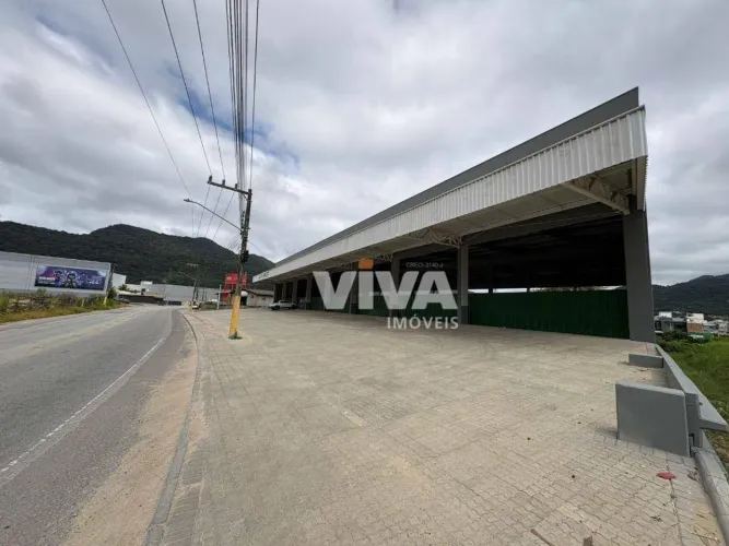 Barracão para alugar, 5200 m² por R$ 150.000,00/mês - Rio Pequeno - Camboriú/SC