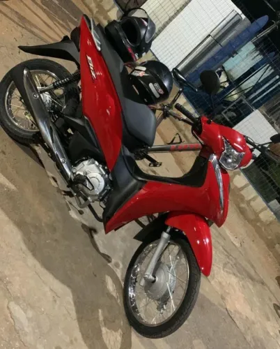 Vendo Biz 110 ano 2024 semi nova (unica dona)