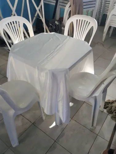 Aluguel de mesas cadeiras e toalhas e frizer para seu evento 