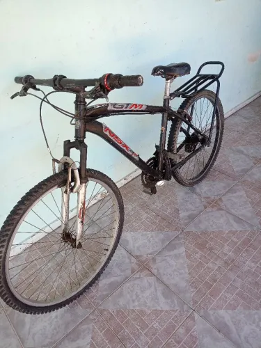Bicicleta quadro de alumínio aro 26