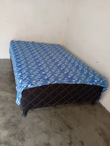Cama box casal pra vender logo