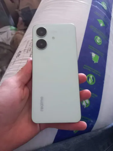 Vendo celular em estado de novo só pegar e usar bateria aguenta 2 dias celular realme 60x