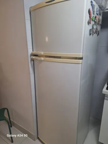 Geladeira Frost Free Brastemp Clean 352L