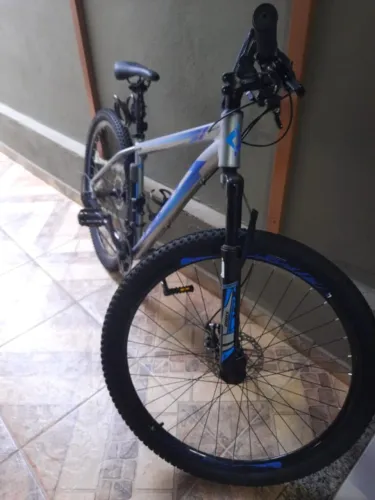 Vende - se bicicleta First