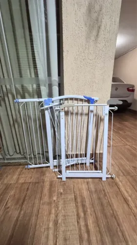 Grade para Porta de Aço com Extensor cor Branco Standers