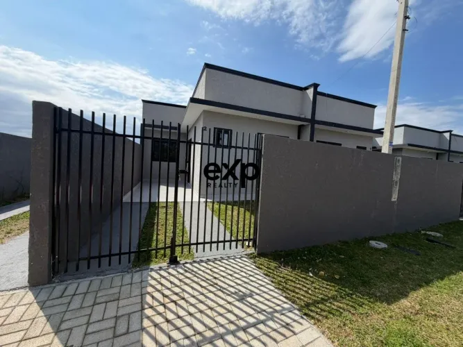 CASA NOVA NO TATUQUARA - FRENTE PARA A RUA EM CURITIBA
