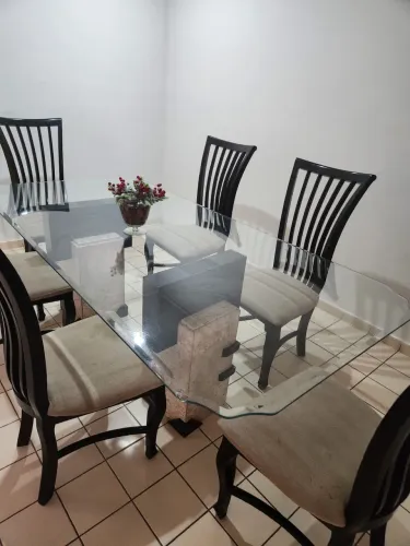 MESA DE JANTAR JACAÚNA