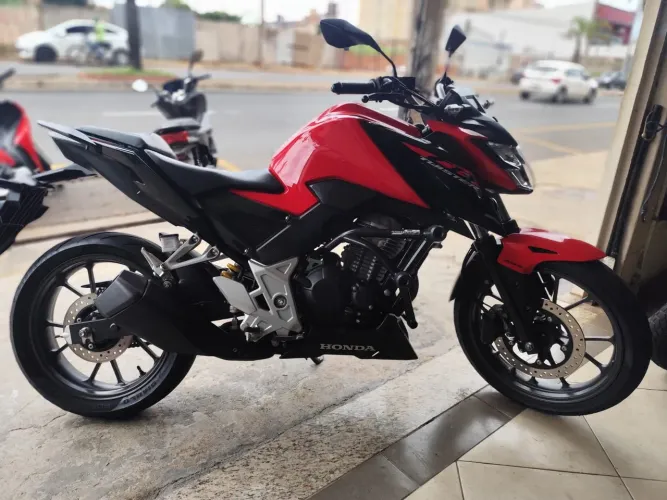 VENDE-SE HONDA CBTWISTER 300F LEIA A DESCRIÇÃO!!