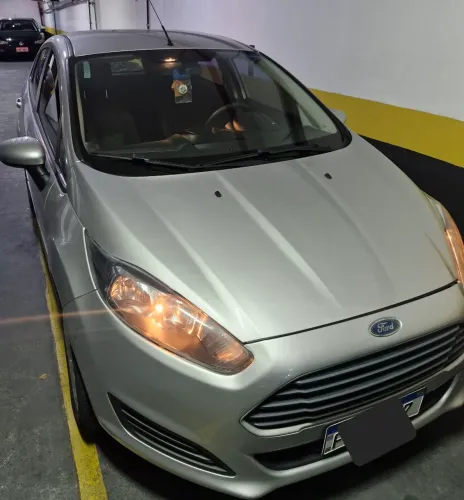 Ford Fiesta 1.5 16V Flex Mec. 5P 2015