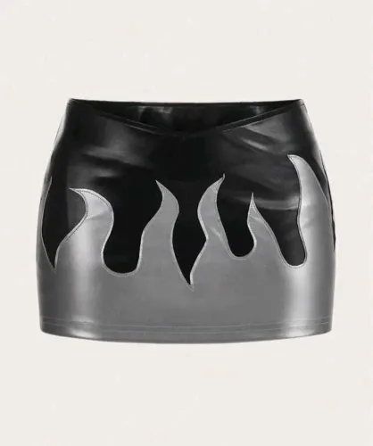 Mini saia courino shein<br>R$51
