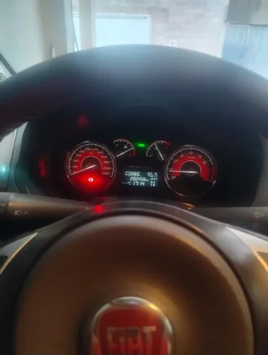 Fiat Palio Sporting 1.6 Flex 16V 5P 2014