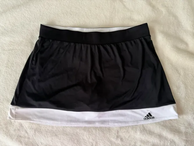 Short-saia Adidas
