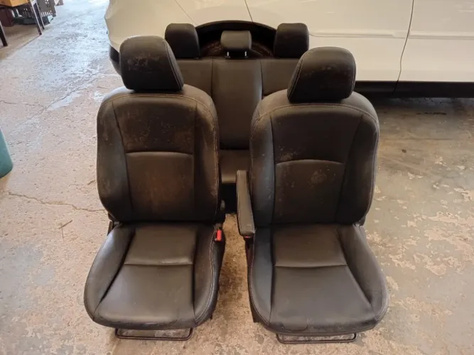 Jogo Banco Toyota Etios Xls 2018 Leia Preto
