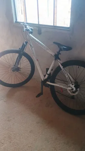Bicicleta em boa condição