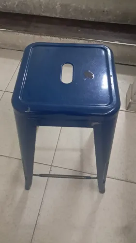13 Bancos Industrial Tolix Azul - Banqueta Baixa de Metal