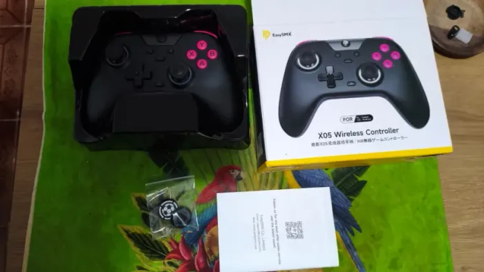 Controle Gamer EasySMX X05 com anti-drift.