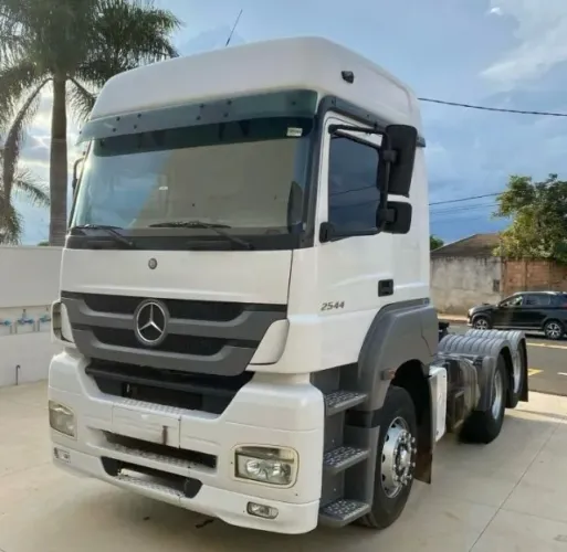 Mb Axor 2544 6x2 - Ano 2011 Cavalo