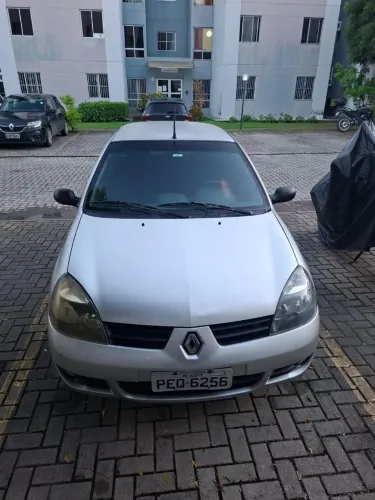 Renault Clio Hi-flex 1.0 16V 3P 2011