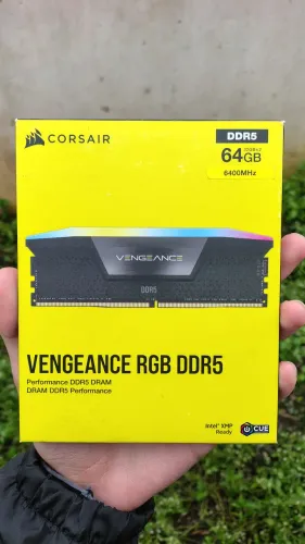 Memória RAM DDR5 Corsair Vengeance RGB 2x32GB (64GB) 6400MHz CL32 SK Hynix A-DIE