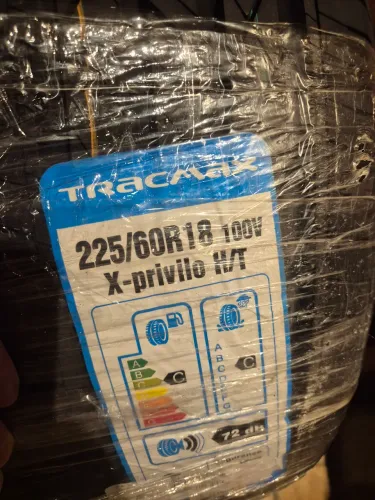 2 Pneus novos importados 225/60 R18