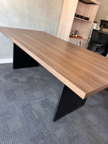 MESA DE REUNIÃO 2.00x1.00 NOGAL LOJA IKONOFFICE