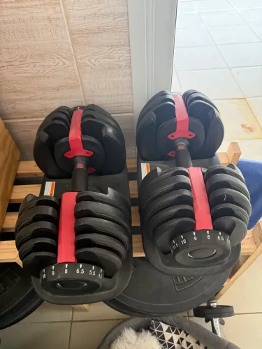 Par de halteres ajustáveis até 24kg cada