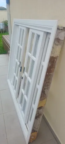 Janela Vitro em imbuia